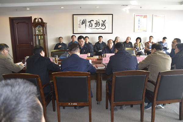 星空手机在线登陆入口-星空（中国）
党委理论学习中心组召开“廉洁自律”专题集中学习研讨会议